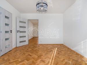 Pronájem bytu 2+1, Praha - Břevnov, Šantrochova, 51 m2