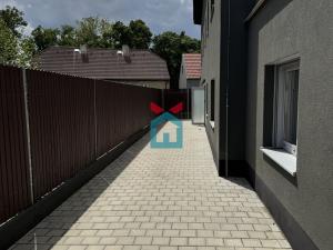 Prodej bytu 3+kk, Praha - Lochkov, K Lahovské, 104 m2