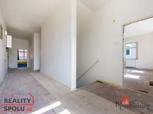 Prodej ubytování, Kovářská, nám. J. Švermy, 520 m2