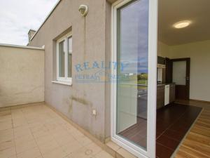 Prodej bytu 2+kk, Praha - Kyje, Farkašova, 40 m2