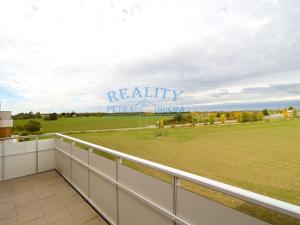 Prodej bytu 2+kk, Praha - Kyje, Farkašova, 40 m2