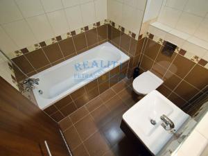 Prodej bytu 2+kk, Praha - Kyje, Farkašova, 40 m2