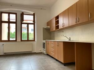 Pronájem bytu 2+1, Chomutov, Kukaňova, 68 m2