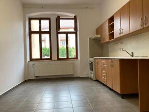 Pronájem bytu 2+1, Chomutov, Kukaňova, 68 m2
