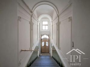 Pronájem bytu 1+kk, Praha - Vršovice, Krymská, 32 m2