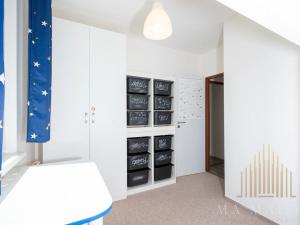 Pronájem bytu 4+1, Praha - Lhotka, Dobřejovická, 76 m2
