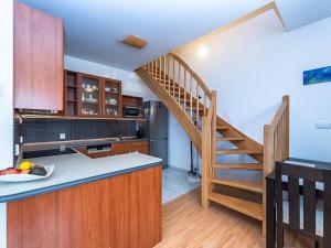 Pronájem bytu 3+kk, Praha - Dubeč, Netlucká, 75 m2