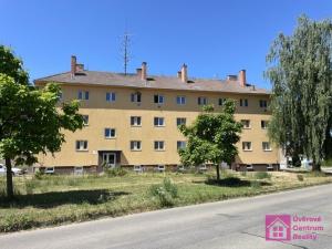 Prodej bytu 2+1, Břeclav - Poštorná, Nádražní, 48 m2