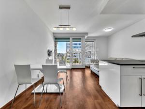 Pronájem bytu 3+kk, Praha - Vršovice, U Roháčových kasáren, 71 m2