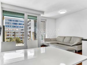 Pronájem bytu 3+kk, Praha - Vršovice, U Roháčových kasáren, 71 m2