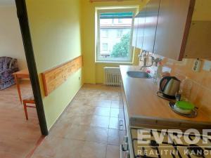 Prodej bytu 2+1, Praha - Smíchov, Fráni Šrámka, 60 m2