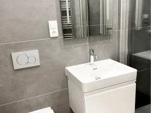 Pronájem bytu 1+kk, Praha - Vršovice, Žitomírská, 30 m2