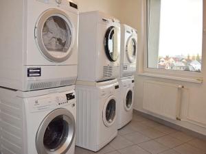 Pronájem bytu 1+kk, Praha - Hostivař, Hornoměcholupská, 24 m2