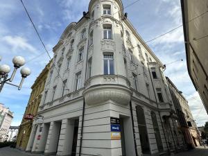 Pronájem kanceláře, Opava, Horní náměstí, 28 m2