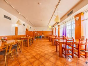 Pronájem restaurace, Razová, 238 m2
