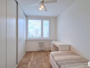 Pronájem bytu 2+kk, Praha - Prosek, Ctěnická, 39 m2