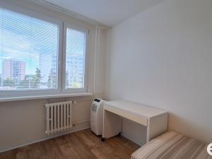 Pronájem bytu 2+kk, Praha - Prosek, Ctěnická, 39 m2