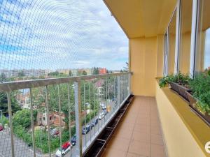 Pronájem bytu 2+kk, Praha - Prosek, Ctěnická, 39 m2