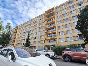Pronájem bytu 2+kk, Praha - Prosek, Ctěnická, 39 m2