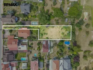 Prodej pozemku pro bydlení, Praha, Podéšťová, 1028 m2