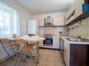Prodej vícegeneračního domu, Praha - Hostavice, Kaňovská, 210 m2