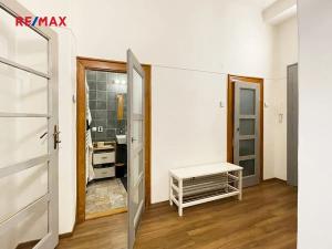 Pronájem bytu 1+1, Praha - Košíře, Mahenova, 48 m2