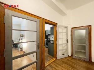 Pronájem bytu 1+1, Praha - Košíře, Mahenova, 48 m2