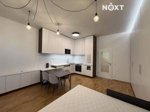 Pronájem bytu 1+kk, Praha - Hlubočepy, Devonská, 39 m2