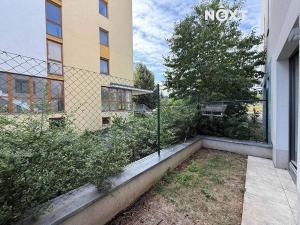 Pronájem bytu 1+kk, Praha - Hlubočepy, Devonská, 39 m2