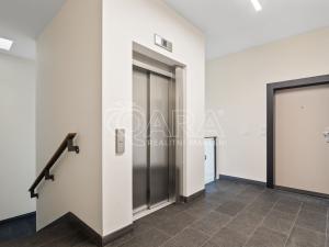 Prodej bytu 3+kk, Praha - Hrdlořezy, Mezilehlá, 114 m2
