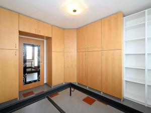 Pronájem bytu 2+kk, Praha - Zbraslav, Neumannova, 40 m2