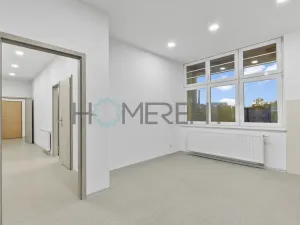 Prodej bytu 3+1, Liberec - Liberec III-Jeřáb, nám. Soukenné, 106 m2