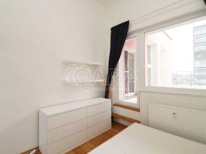 Pronájem bytu 3+1, Praha - Vršovice, Uzbecká, 106 m2