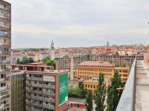 Pronájem bytu 3+1, Praha - Vršovice, Uzbecká, 106 m2