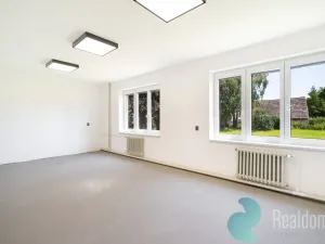 Pronájem kanceláře, České Budějovice, Školní, 351 m2