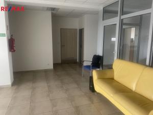 Prodej výrobních prostor, Zlín, 729 m2