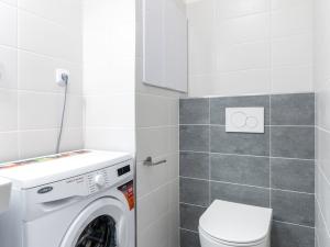 Pronájem bytu 2+kk, Praha - Strašnice, U kombinátu, 46 m2