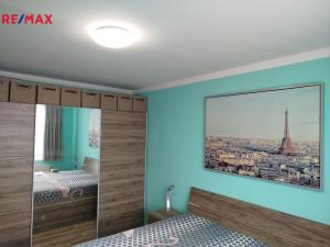 Prodej bytu 2+kk, Karlovy Vary - Stará Role, Karlovarská, 36 m2