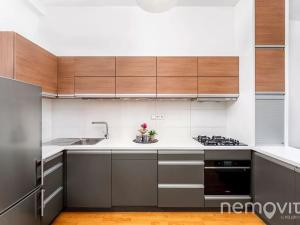 Prodej bytu 2+kk, Praha - Strašnice, Černokostelecká, 58 m2