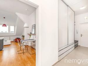 Prodej bytu 2+kk, Praha - Strašnice, Černokostelecká, 58 m2
