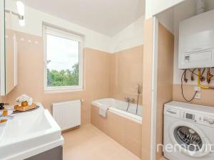 Prodej bytu 2+kk, Praha - Strašnice, Černokostelecká, 58 m2