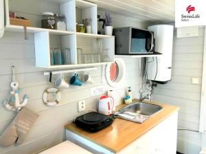 Prodej - jiné, Praha - Hlubočepy, Strakonická, 35 m2