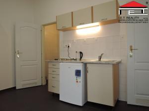 Pronájem bytu 2+kk, Praha - Nové Město, Spálená, 46 m2