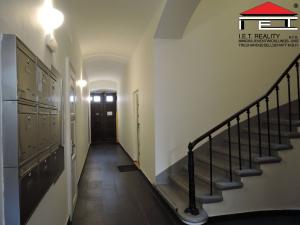 Pronájem bytu 2+kk, Praha - Nové Město, Spálená, 46 m2