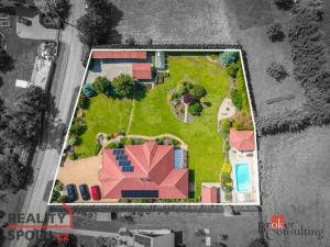 Prodej rodinného domu, Mokrovousy, 221 m2