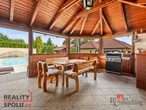 Prodej rodinného domu, Mokrovousy, 221 m2