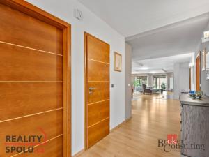 Prodej rodinného domu, Mokrovousy, 221 m2