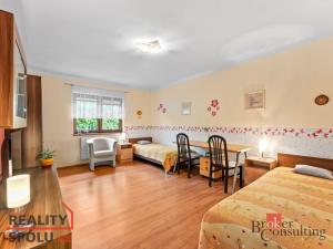 Prodej rodinného domu, Mokrovousy, 221 m2