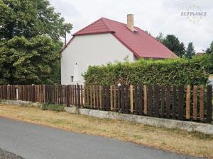 Pronájem bytu 2+1, Chvatěruby, 52 m2