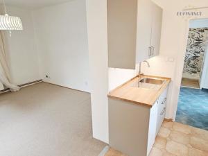 Pronájem bytu 2+1, Chvatěruby, 52 m2